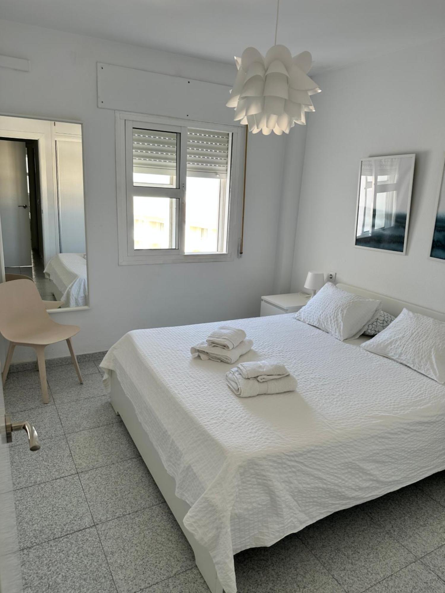 Apartamento Ricura - Cerca La Playa โกนิล เด ลาฟรอนเตรา ภายนอก รูปภาพ