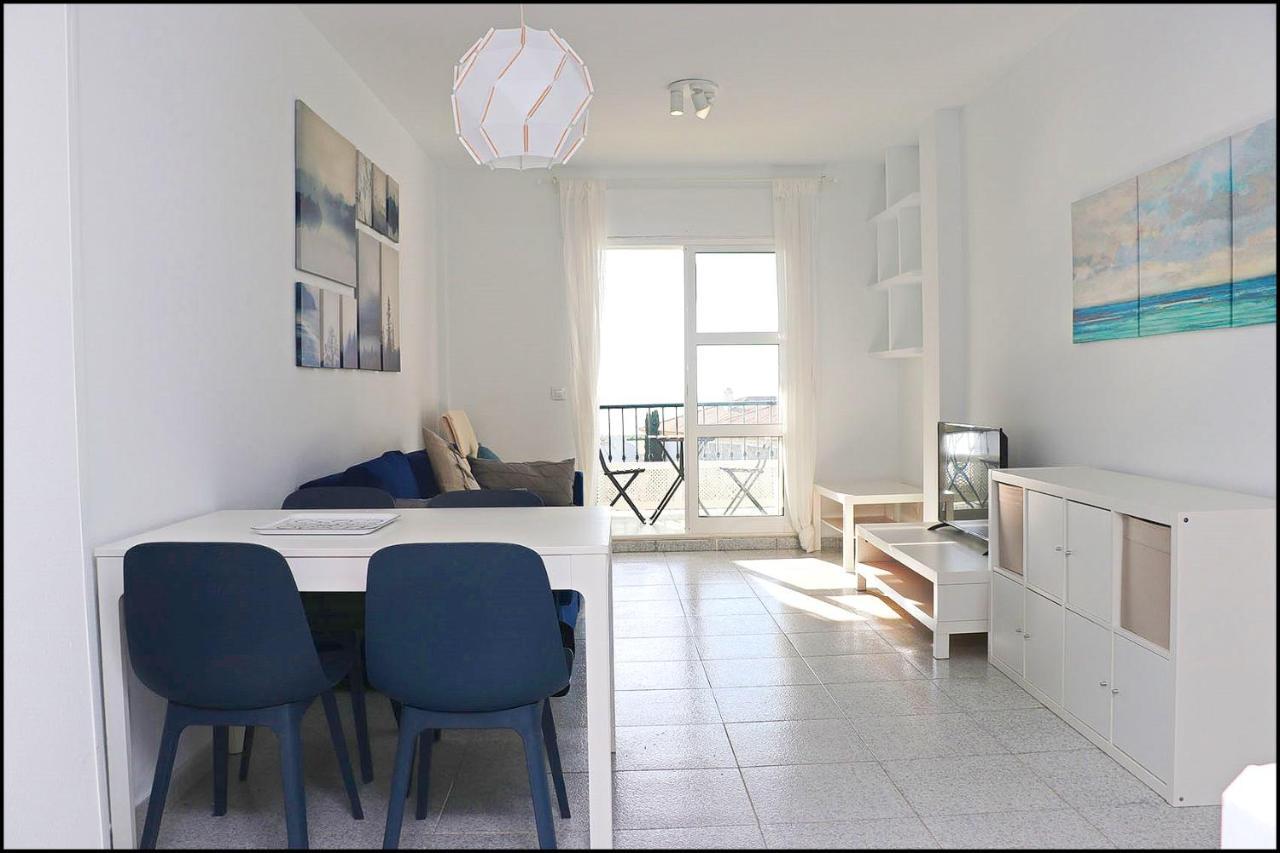 Apartamento Ricura - Cerca La Playa โกนิล เด ลาฟรอนเตรา ภายนอก รูปภาพ